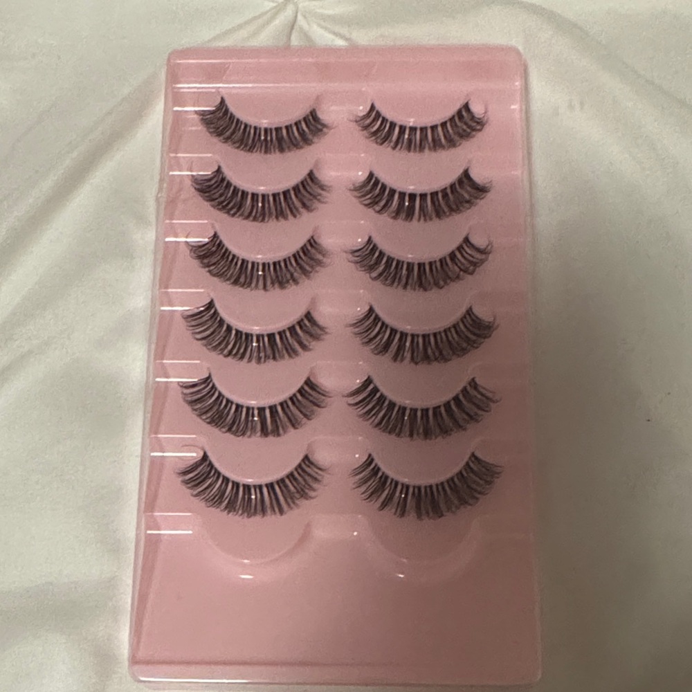 Voluminous Black False Eyelashes Set